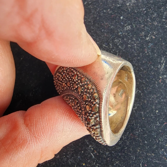 Vintage big bold Heart knuckle ring 7‎ - Picture 7 of 9